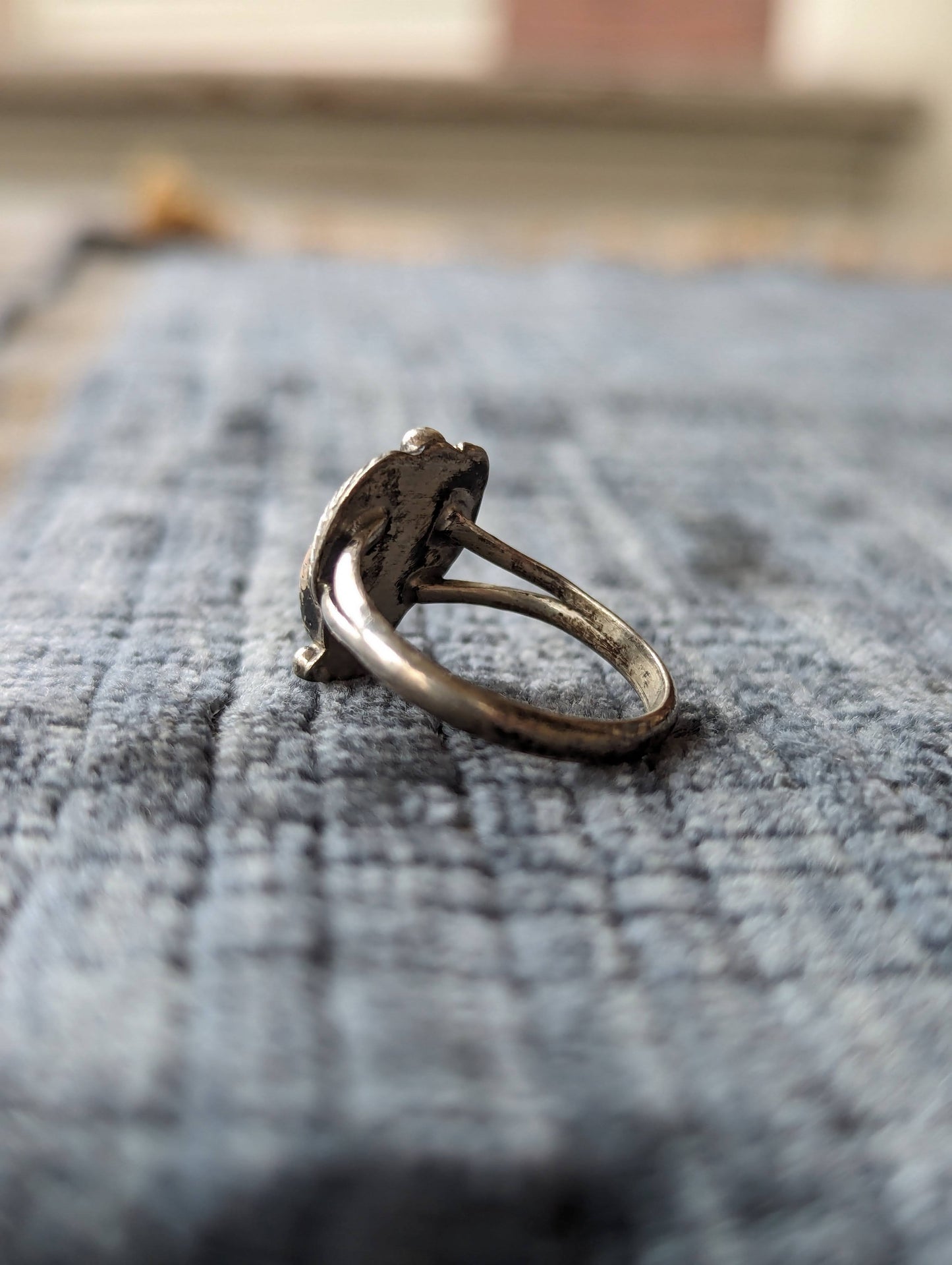 Sterling Navajo/Diné MoP Ring