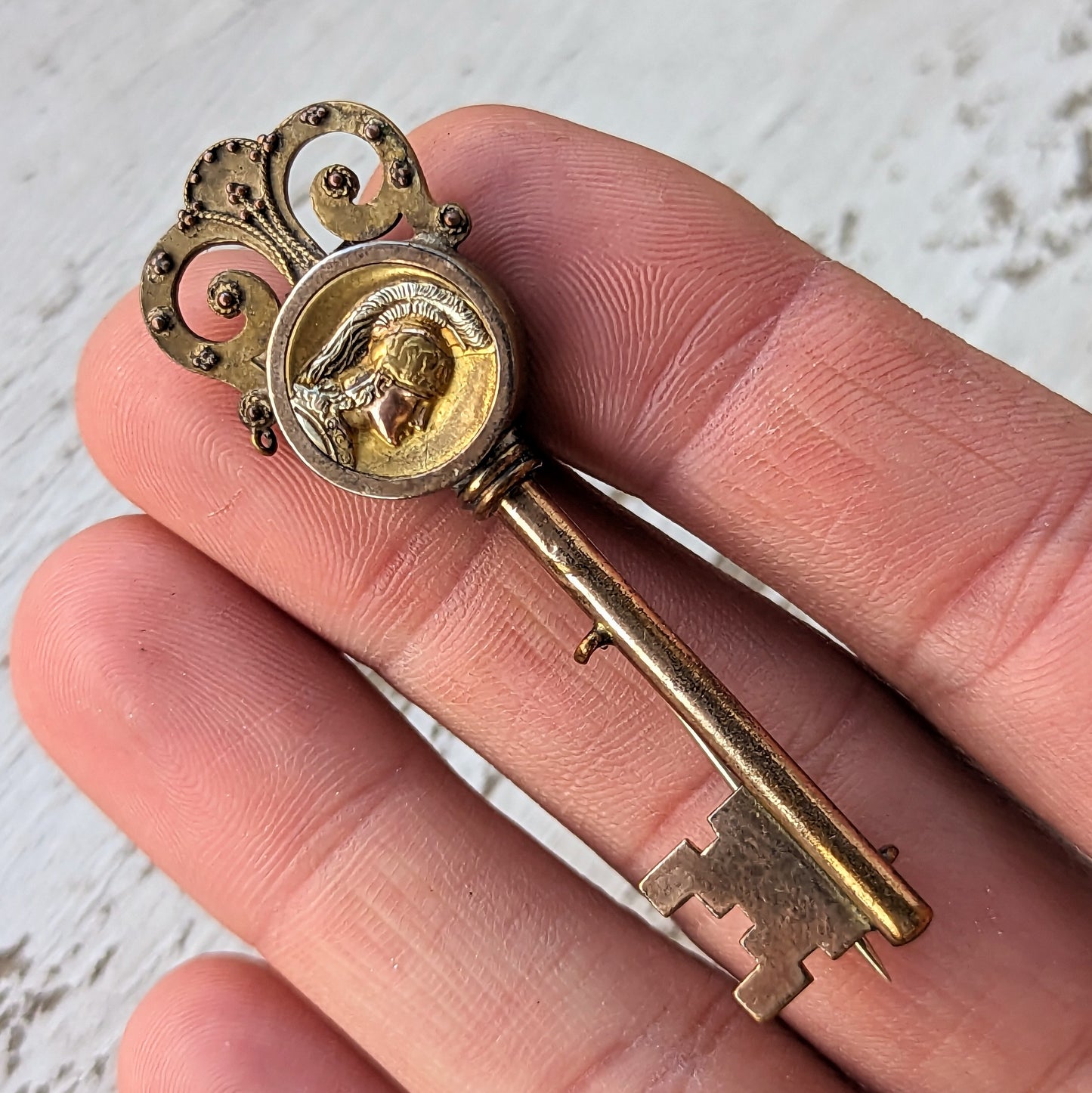 Victorian GF Centurion Skeleton Key Brooch