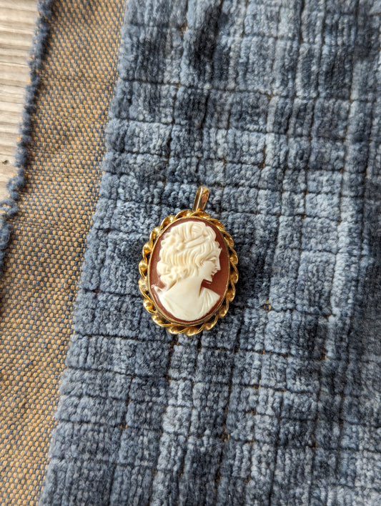 1950s GF Shell Cameo Pendant