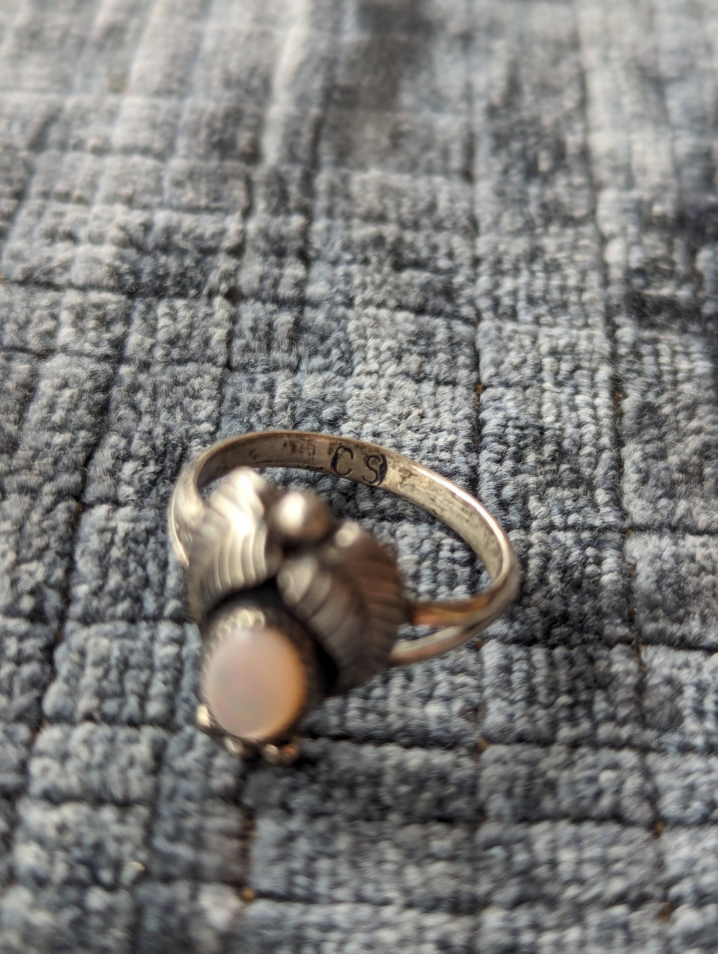 Sterling Navajo/Diné MoP Ring