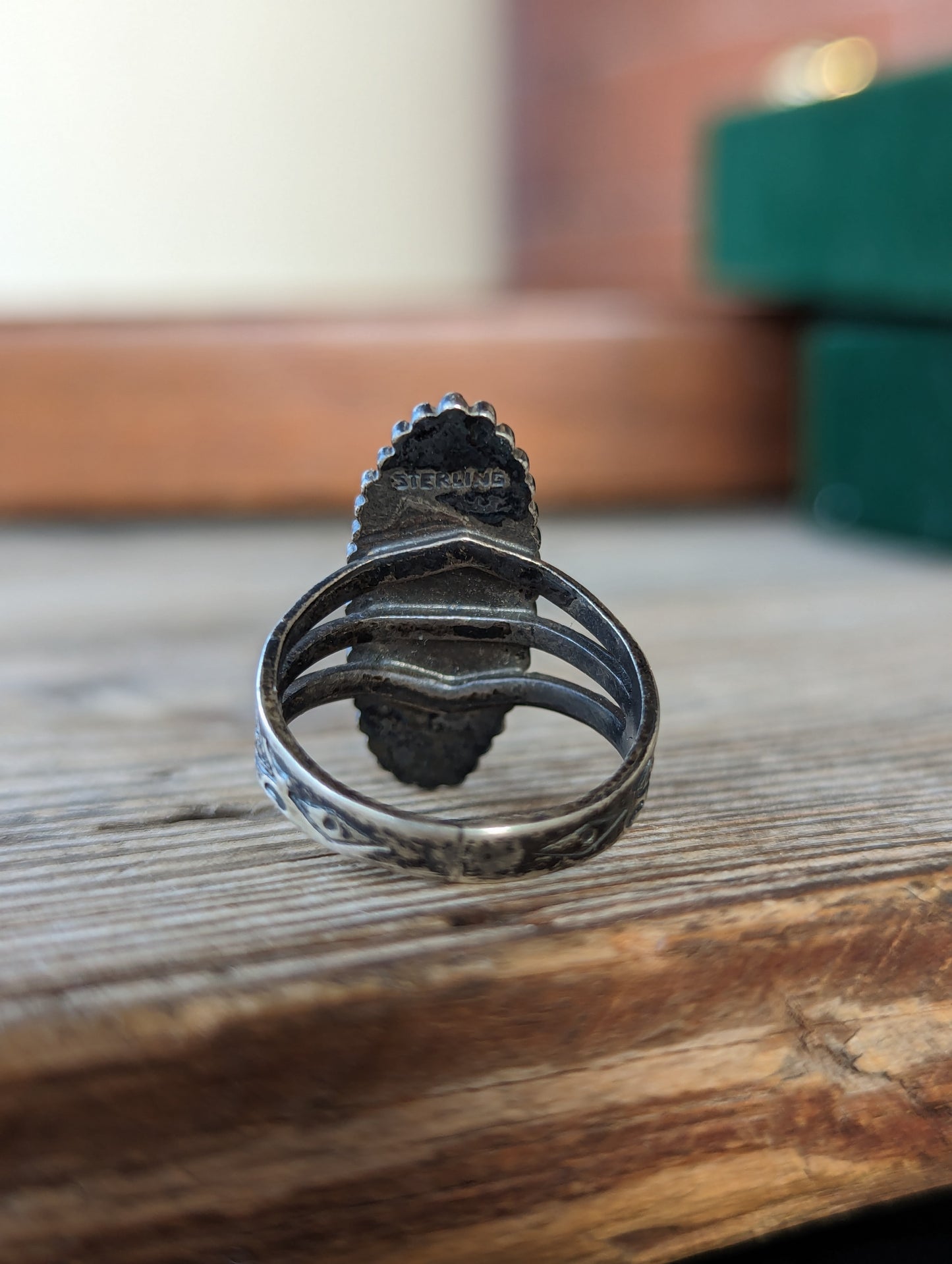 40s Navajo/Diné Triple Shank Sterling & Czech Dragons Breath Ring